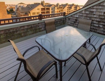 Wyndham Newport Onshore|2BR/2BA Balcony King Suite 3