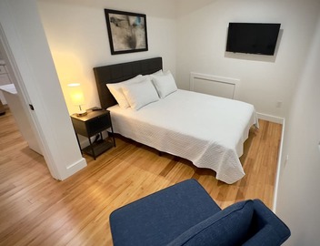 Upscale Unit 1 at Perrin Place 3