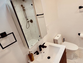 Upscale Unit 1 at Perrin Place 2