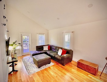Upscale Unit 3 at Perrin Place 4