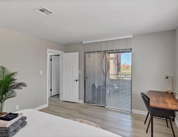 Superhost 5 Star ⭐ Service Spacious 1 Bedroom 2