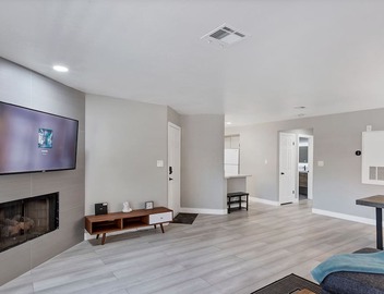 Superhost 5 Star ⭐ Service Spacious 1 Bedroom 3