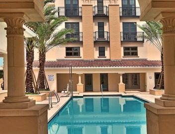 Award Winning Boutique Hotel Close to Parks & Rollins College, Rooftop Pool 2