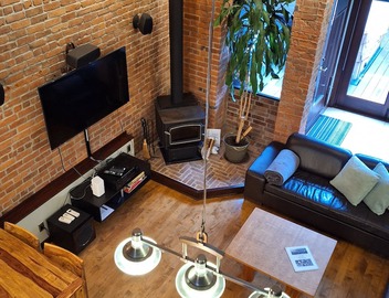 Heritage Gastown Loft w/Hot Tub & Steam Room 5