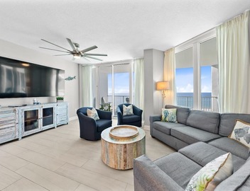 Beautiful Modern Gulf Front Condo w/Large Balcony | Indoor & Outdoor Pools 2