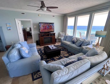 Tina's Treasure Island Luxury Beach Condo-3BR 6th Flr-Free Beach Chairs/Umbrella 4