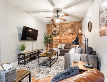 Cozy Industrial 2-KING Bdrm S. Main Street Downtown Condo w/Foosball Table 4