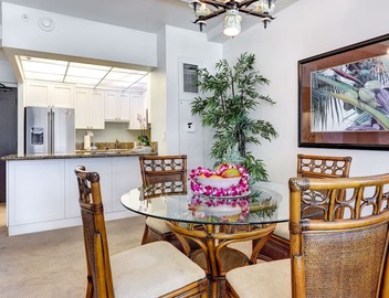 The Whaler Resort: Suite 319~Enjoy Stunning Center Courtyard & Ocean Views 5