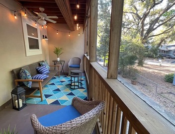 Coastal Crush: A spacious townhouse, steps from the King and Prince, and village 5