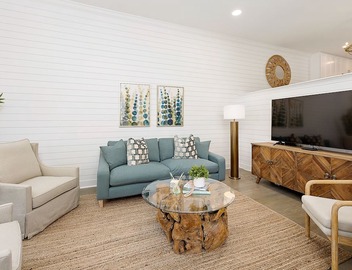 Coastal Crush: A spacious townhouse, steps from the King and Prince, and village 4
