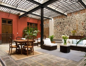 2 separate Suites in a Historical building + BEST LOCATION 2