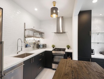 Luxury Beach Studio — 2 blocks to the Beach and Funk Zone 5