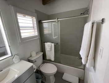 Ultra Premium Malibu Road Beach House with AC PRIVATE BEACH 3