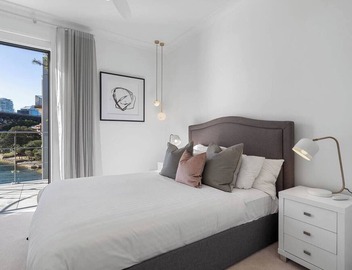 Getawayz NSW - 'Reflections' - World Class 360° Sydney Harbour Bridge & Opera House Views 2