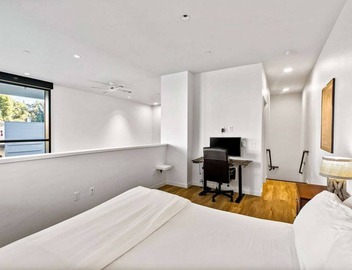 Elegant design meets optimal location amid the natural beauty of Downtown Redmond. 3