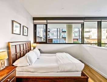 Elegant design meets optimal location amid the natural beauty of Downtown Redmond. 2