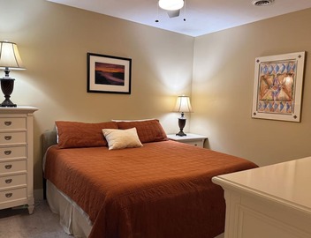 Traverse City, West side of downtown, Sleeps 6, Slabtown area 3