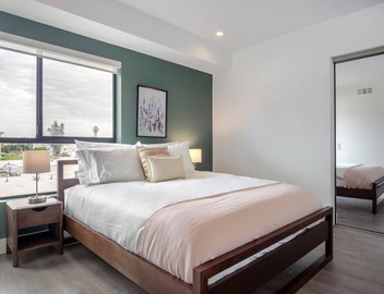 Comfy Mar Vista 1BR w/in-unit W/D + Gym near Venice Beach by Blueground 4