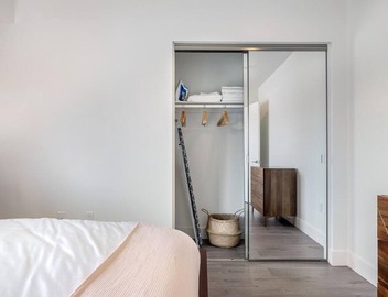 Comfy Mar Vista 1BR w/in-unit W/D + Gym near Venice Beach by Blueground 3