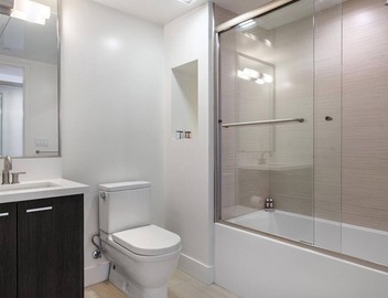 Comfy Mar Vista 1BR w/in-unit W/D + Gym near Venice Beach by Blueground 4