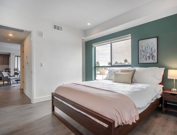 Comfy Mar Vista 1BR w/in-unit W/D + Gym near Venice Beach by Blueground 5
