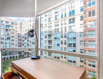 Comfy Penn Quarter 2BR w/Gym, Pool, nr. National Mall, by Blueground 5