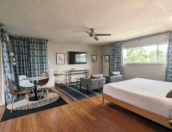 Modern Guest Villa Near LAX, LA Stadiums & Beaches 5