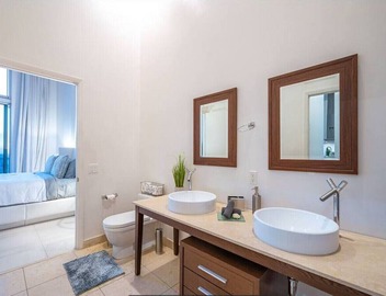 Beautiful One Bedroom Condo 16ft ceilings at the W 5