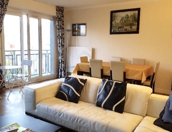 XL apartment for 6 + 3 Bedrooms, 2 BR with a view on PARIS 2