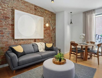The Retreat at Saddlers House with Private Balcony 2