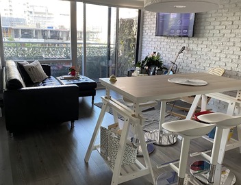 Stylish Fully Furnished 1 Bedroom Condo close to CN Tower 5