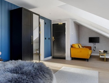 Provident, Maritime Suites - Free Wi-Fi, Smart TV, Freestanding Bath, Sea View 2