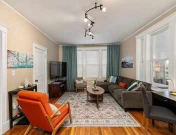 Next to Boston & Beach, King Beds, Free Parking+EV 3