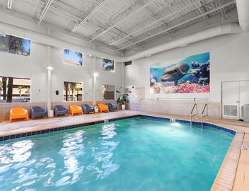 BEACHFRONT + Beach Chair SERVICE Near PIER PARK! 2BR 2 BA - 2 King Beds 5