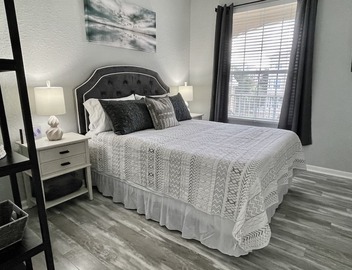 Renovated Luxury Condo in Windsor Hills Resort! 2 Miles to Disney! 3bed/2bath 3