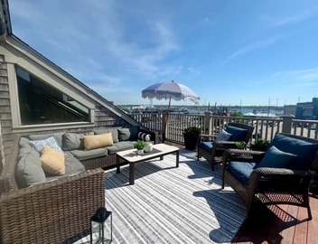 Millie's-Historic New Bedford, 2BR w. water views 4