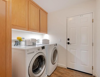 Bright and Charming Condo with Beautiful Terrace 4