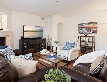 Bright and Charming Condo with Beautiful Terrace 5
