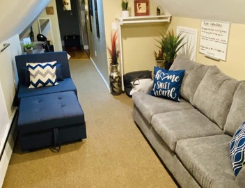 Cozy & comfy in-law suite with Boston skyline view 2