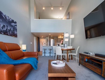 Luxurious 2BR Penthouse in the Heart of Seattle! 2