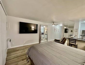 Clean bed! clean shower! 3
