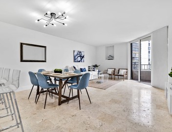 Fantastic 3 bed/2bath in Key Colony Condo with beach, pool and tennis 2