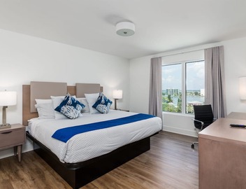 2/2 Penthouse, Clearwater Beach, 801 Avalon! 2