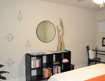 SAFE & CENTRALLY LOCATED 3Bed/1.5Ba 9 mins to Hospitals/French Quarter/Superdome 2