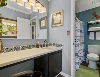Pet friendly in West End PCB! 3 Pools and a Hot Tub! 5