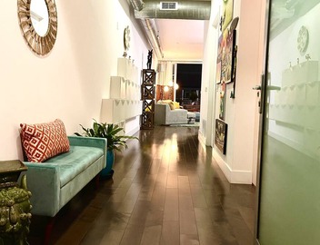 1- Bdr Penthouse | Patio | Close to the beach★ ★ 3