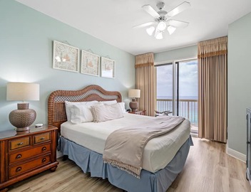 Celadon Beach Resort ~ 2 Bedroom w/Bunk Room! ~Reserved Private Parking! Free Beach Service! 2