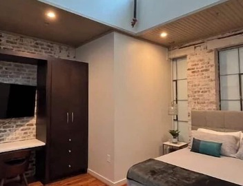 GORGEOUS 2 BR on MAIN #4 3