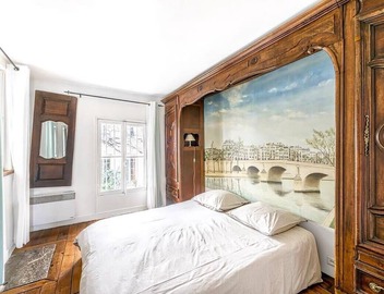 Ile Saint Louis - Quai d'Orleans 2bdr by B'Your Home 2
