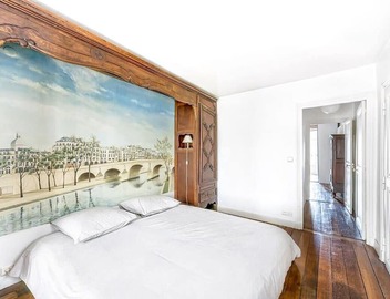 Ile Saint Louis - Quai d'Orleans 2bdr by B'Your Home 3